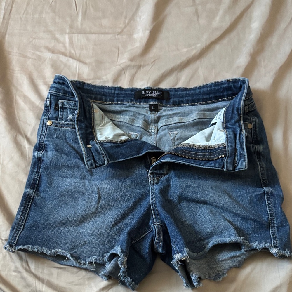 Judy Blue Frayed Hem Jean Shorts